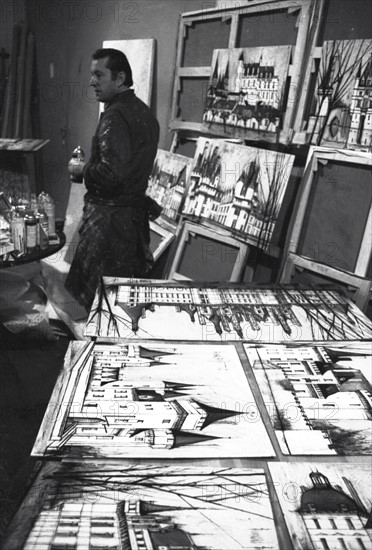 Bernard Buffet dans son atelier