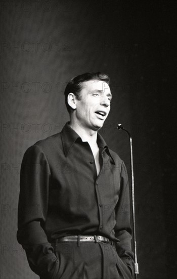 Yves Montand (1962)