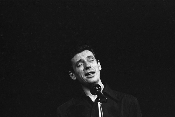 Yves Montand (1958)