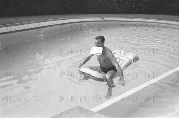 Yves Montand (1958)