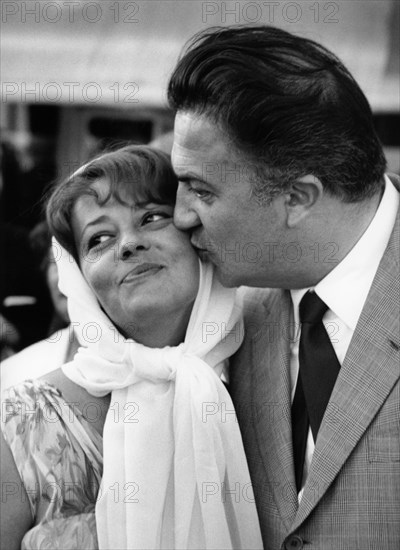 Jeanne Moreau and Federico Fellini (1958)