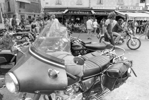 Rassemblement de motos à Saint-Tropez