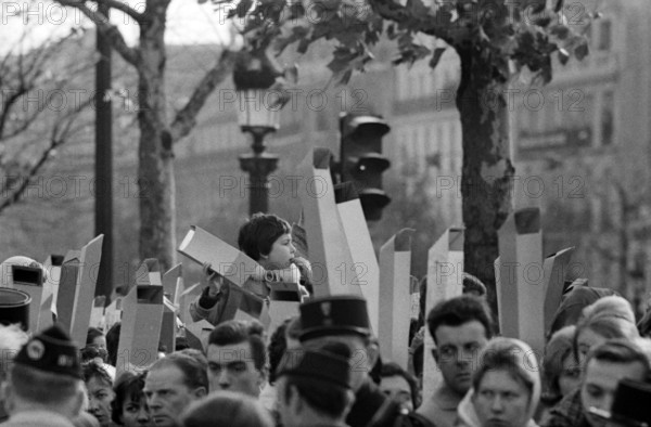 Cérémonie commémorative du 11 novembre 1960