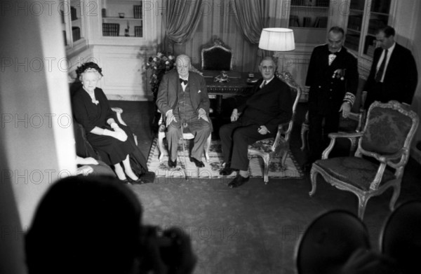 Sir Winston Churchill et Charles de Gaulle (23 octobre 1960)