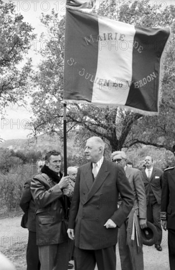 Charles de Gaulle, Saint-Julien-du-Verdon, 1960