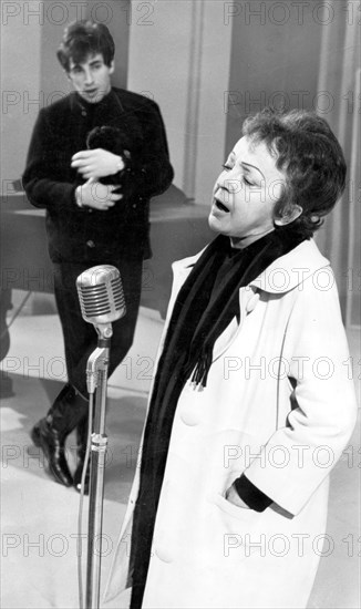 Piaf avec Theo Sarapo, 1962