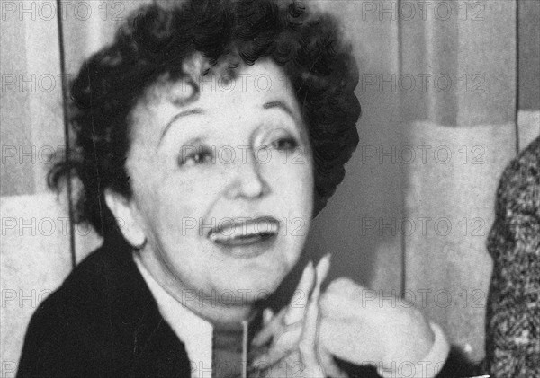 Piaf en décembre 1959