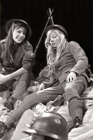 Jane Birkin and Sylvie Vartan