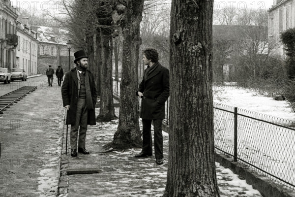 Jean-Claude Brialy et Terence Stamp sur le tournage du film "Une saison en enfer"  en 1970