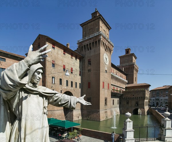 Ferrara: veduta del Castello Estense