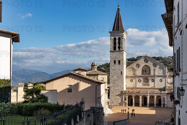 Spolète, Piazza del Duomo