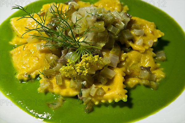 A plate of vegetarian "ravioli", Ristorante "La Bastiglia" in Spello