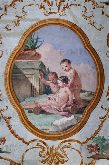 Vicenza, Villa Valmarana ai Nani, Guest Lodgings, the Room of the Putti, medallion with putti