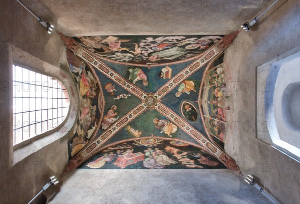 Vignola Stronghold, the Contrari Chapel