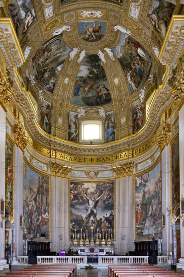 Basilica of St Andrew della Valle: view of the apse