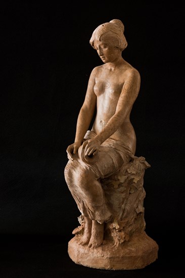 Silvestro Barberini (1854 - 1916), "Sitting Girl"