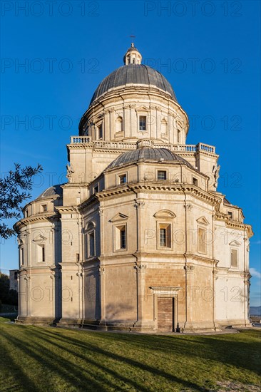 Todi: Temple of Santa Maria della Consolazione