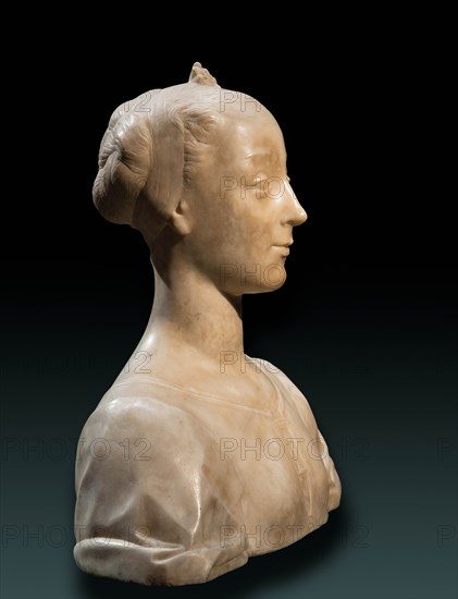 "Young gentlewoman", by Desiderio da Settignano and workshop, marble