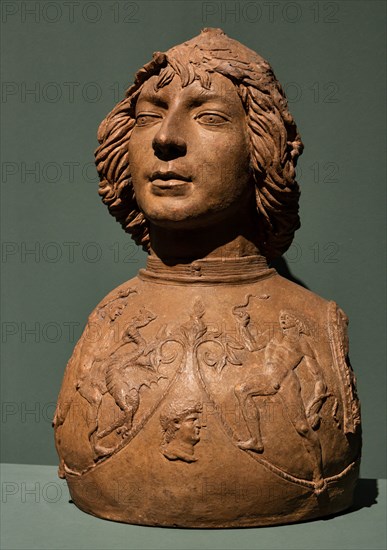 "Ritratto di Lorenzo di Dietisalvi Neroni”, 1475 circa, di Antonio del Pollaiolo (1459), busto in terracotta anticamente dipinto, con decorazioni di foglie di palma e testa di Gorgone.

[ENG] "Portrait of Lorenzo di Dietisalvi Neroni", about 1475, by Antonio del Pollaiolo (1459), terracotta bust which had been painted, with palm leaves and Gorgon head decorations.
The National Gallery of Art, Washington, Toscana/Tuscany, Stati Uniti/United States