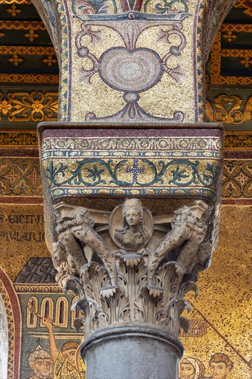 Monreale, Duomo: Corinthian capital