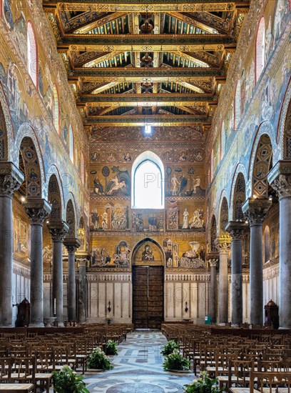 Monreale, Duomo: view of the nave and the counterfaçade