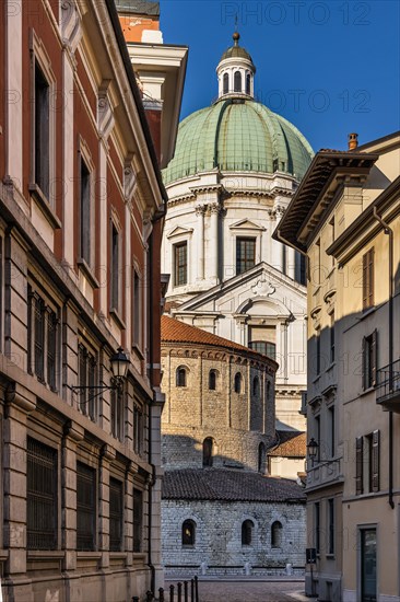 Brescia, vue sur le Duomo Nuovo (cathédrale)