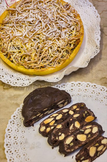 Ferrara, Forno Perdonati (108 San Romano street), Ferrara typical desserts