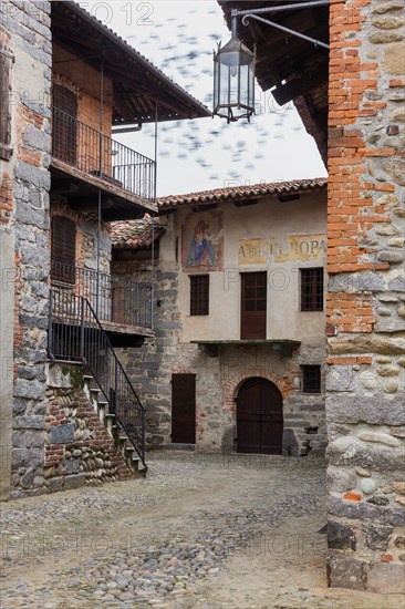 Candelo, Ricetto (fortified structure)