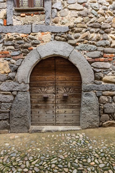 Candelo, Ricetto (fortified structure), a "Rua" (street) inside the Ricetto