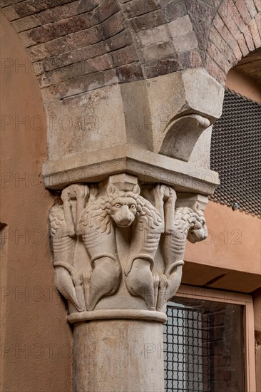 Modena, Ghirlandina Tower, Torresani Hall, west wall