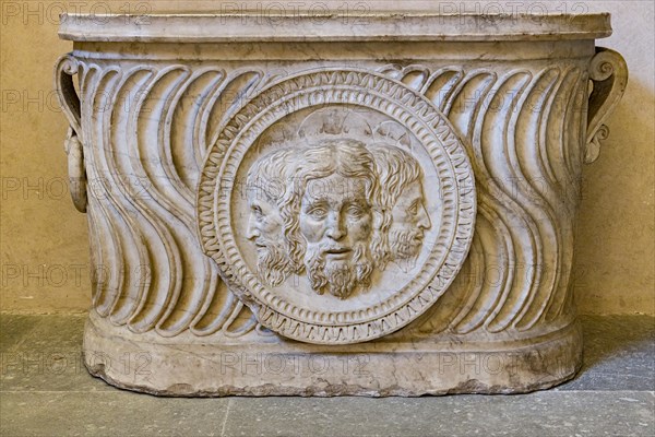 Pagno di Lapo Portigiani: central piece of an altar