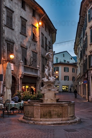 Rovereto, piazza Cesare Battisti