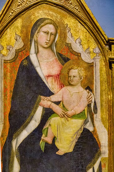 Tryptique de Vierge à l'enfant couronnée