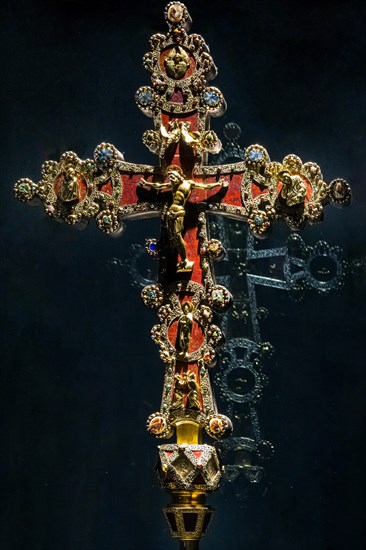 Croix de Chiaravalle, Milan