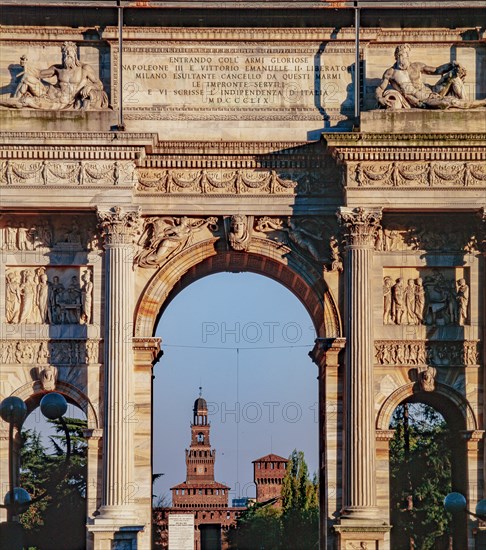 Veduta dell’Arco della Pace