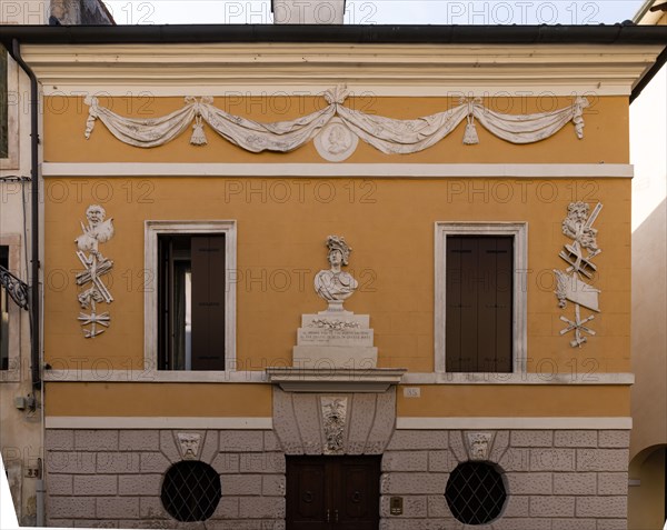 Vicenza: the facade of Gastaldi House in Contrà Porta S. Lucia