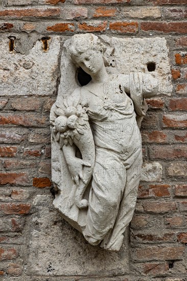 Vicenza: bust of a statue in the courtyard of the Olympic Theatre.