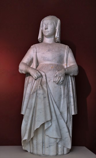 “Bianca Maria Visconti”, statue in Carrara marble, by Alberto Maffioli