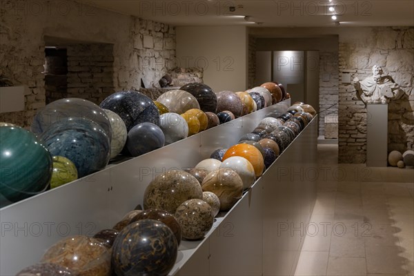 Museo Diocesano, Vicenza: collection of spheres