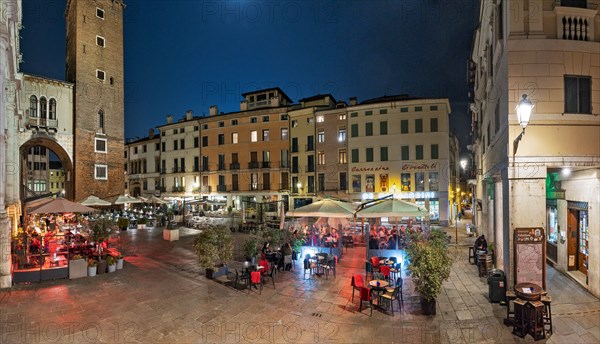 Vicenza, Delle Erbe Square