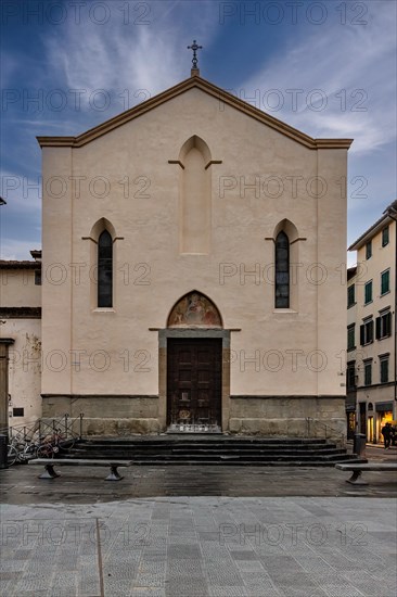 Florence, Church of St. Ambrose: the facade