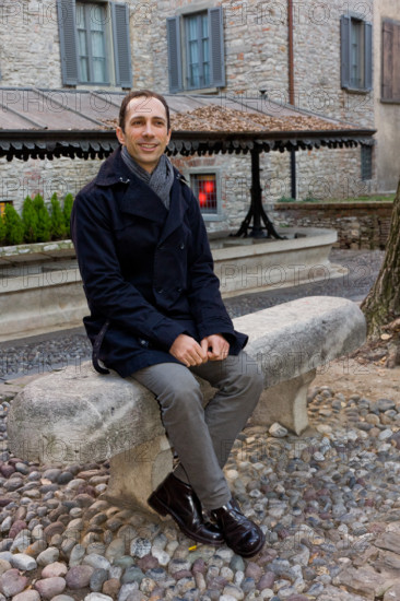 Città Alta, via Mario Lupo, accanto all'antico lavatoio: Andrea Locati, Capo Servizio Promozione della Camera di Commercio di Bergamo.
Bergamo (BG), Lombardia, Italia - Italy