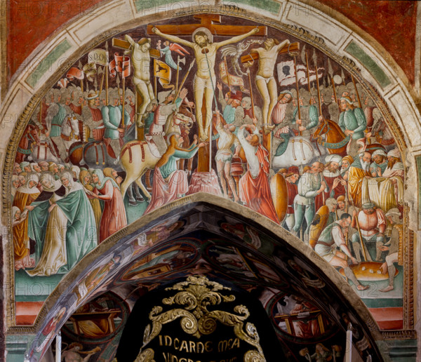 Clusone, Oratorio dei Disciplini o di San Bernardino, interno, affreschi sulla "Vita di Gesù" (1471),  dell'artista clusonese Giacomo Borlone De Buschis: la Crocifissione.

[ENG] 
Clusone, Oratory of Disciplini or St. Bernardino, interior, frescoes representing the life of Jesus (1471), by Giacomo Borlone De Buschis: the Crucifixion.
Clusone (BG), Lombardia - Lombardy, Italia - Italy
