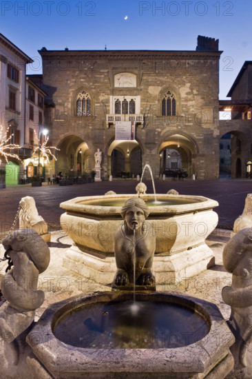 Architettura, Arte, Piazza, Turismo, Viaggio, Lombardia [ENG], Architectture, Art, Piazza, Tourism, Travel, Lombardy