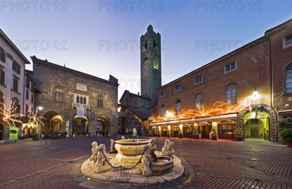 Architettura, Arte, Piazza, Turismo, Viaggio, Lombardia [ENG], Architectture, Art, Piazza, Tourism, Travel, Lombardy