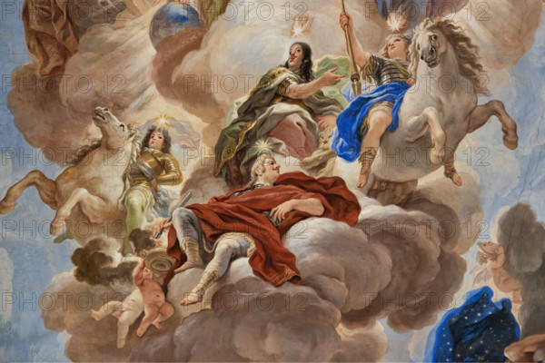 Palazzo Medici Riccardi, Galleria degli specchi (o Sala Luca Giordano): “Giove e l'apoteosi dei Medici” particolare della volta. 
Affreschi di Luca Giordano, 1682 - 1685.

La scena è posta al centro della volta. Mostra Giove sul vertice alto di una montagna di nubi, circondata da sei componenti della famiglia de' Medici. Sono riconoscibili  Ferdinando II (personaggio centrale con la clava e il leone ai propri piedi, simboli della Fortezza). Ancora più in basso sono Cosimo III, avvolto con un mantello rosso mentre tempra un ferro rovente nell'acqua (ritratto idealizzato, al fine di raffigurare il granduca come personificazione della Temperanza), e i figli Gian Gastone (sulla sinistra) e Ferdinando (sulla destra). Tutte queste personalità sono caratterizzate dalla presenza sul proprio capo di una stella che simboleggia i satelliti medicei, ovvero quelli che Galileo Galilei scoprì nel 1610 e dedicò alla famiglia granducale fiorentina.

[ENG]
Medici Riccardi Palace, Gallery of Mirror...
