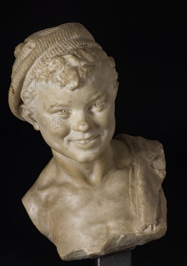 “Busto di giovane pescatore” di Luigi Legnani (FE 1852 - 1910).
Marmo bianco, cm. 40 x 26 x 20.
Collezione Assicoop Unipol, inv. n° 809.
Collezione Assicoop - Unipol, Modena (MO), Emilia Romagna, Italia - Italy