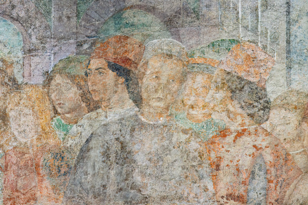 Pisa, Monumental Cemetery: 
 "Joseph at the Court of Pharaoh”, frescoes by Benozzo Gozzoli, 1477.
Detail with a group of men.
Camposanto Monumentale, Pisa (PI), Toscana - Tuscany, Italia - Italy