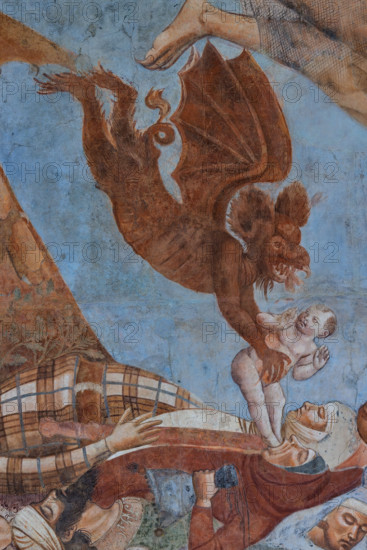 Pisa, Monumental Cemetery: "Triumph of Death," detail of the frescoes by Buonamico Buffalmacco, 1336/1341. Detail with the battle between angels and bat demons for the souls of the deceased.
Camposanto Monumentale, Pisa (PI), Toscana - Tuscany, Italia - Italy