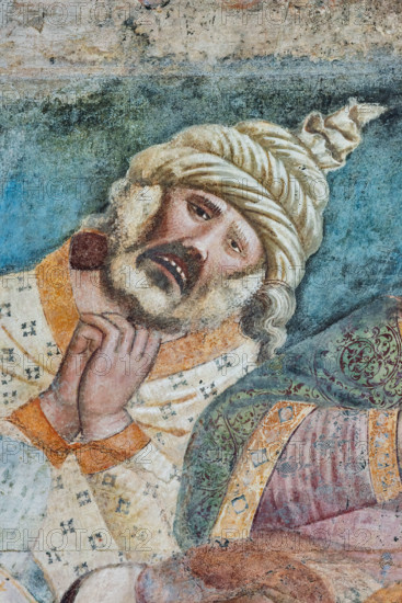 Pisa, Camposanto monumentale:
“Giudizio Universale”.  Affreschi di Buonamico Buffalmacco, 1336/1341.
Particolare di un personaggio regale con turbante  del gruppo di peccatori.

[ENG]
Pisa, Monumental Cemetery: "The Last Judgement”. Frescoes by Buonamico Buffalmacco, 1336/1341.
Detail with a royal character wearing a turban of the group of sinners.
Camposanto Monumentale, Pisa (PI), Toscana - Tuscany, Italia - Italy